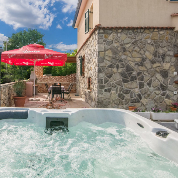 Villa Agnes, Accommodation Krk - Villa Agnes & Apartments Niko MALINSKA